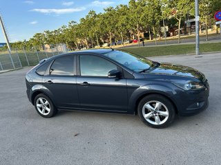 Ford Focus II Hatchback 1.6 Gasolina 115CV