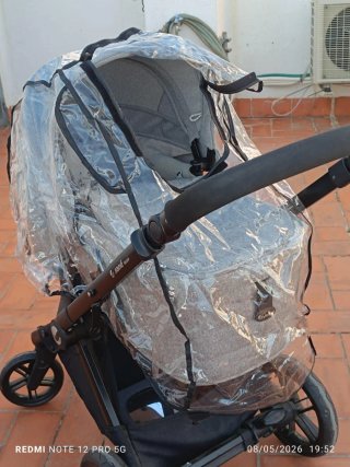Carrito Jane con plástico para lluvia
