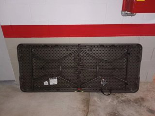 Mesa plegable gris
