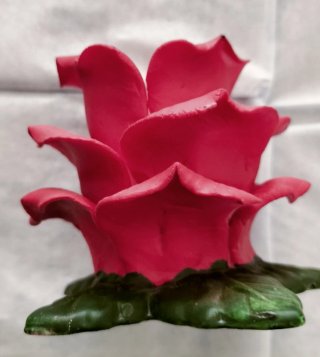 Porta candela a forma di rosa rossa