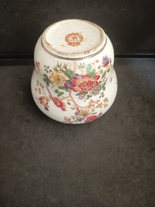 Jarrón de porcelana china floral