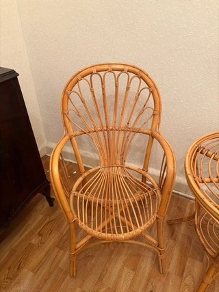CONJUNTO MESA Y 2 SILLAS DE MIMBRE
