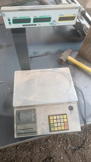 Báscula Electrónica N.B.C.