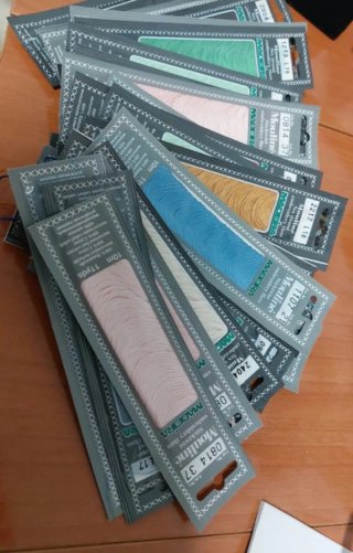 Mas de 30 hilos de Bordar Mouliné MADEIRA