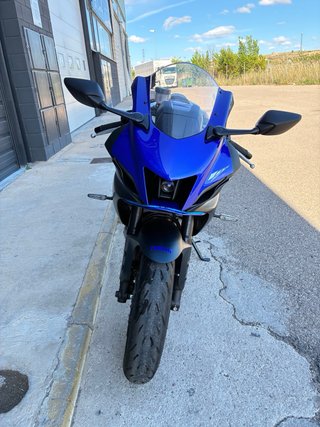 Yamaha R7 2023