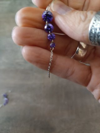 Conjunto collar y pendientes circonitas moradas