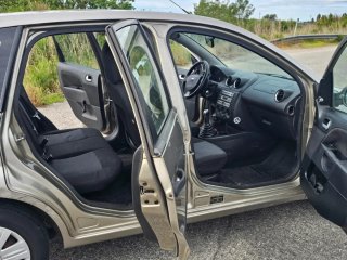 Ford Fiesta 2004
