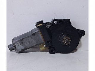 MOTOR ELEVALUNAS TRASERO DERECHO 834602E000 76577