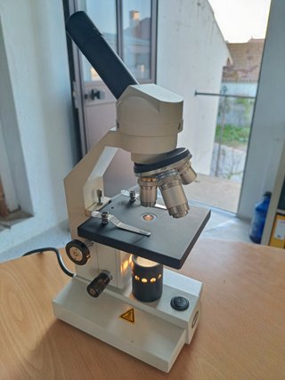 Microscópio Monocular - Motic SFC-100 Series