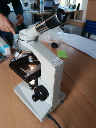 Microscópio Monocular - Modelo 109 URA Technics
