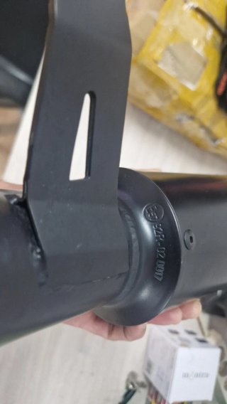 Tubo de escape LV negro