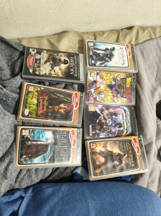 Lotti di 7 confezioni PSP: God of War, Harry Potter, ecc.