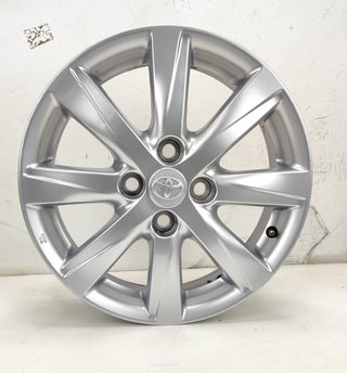Juego llanta Original Toyota Yaris de 15 pulgada