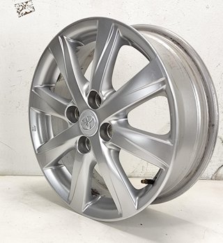 Juego llanta Original Toyota Yaris de 15 pulgada