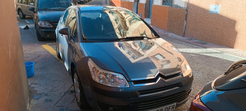 Citroen C4 2006 - foto 1