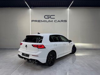 Volkswagen Golf 8R 320