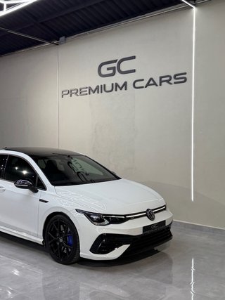 Volkswagen Golf 8R 320