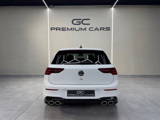 Volkswagen Golf 8R 320