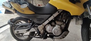 Moto BMW GS Amarilla