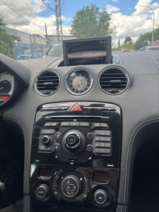 Peugeot RCZ 2012