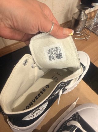 Converse platform sneakers nere e bianche