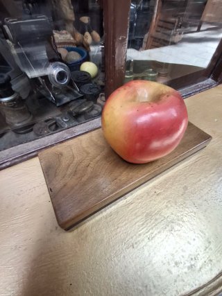 Caja de madera antigua