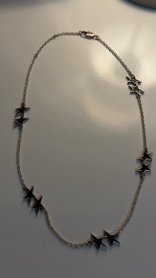 Collar Twojeys Estrellas Plata y Negro