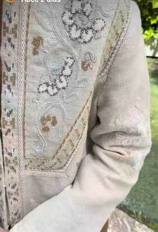 Chaqueta Zara bordada Talla M