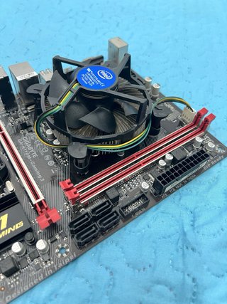 Pack Placa Base Gigabyte GA-H110M + CPU LEER BIEN