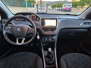 Peugeot 2008 1.2 e-VTI 82 CV Sólo 79800 kms