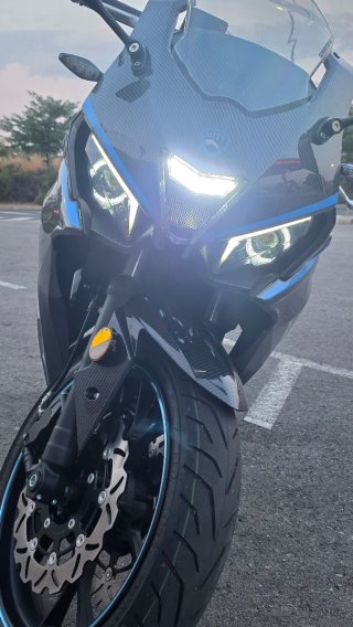 Moto MITT GP1 125 Negra y Azul