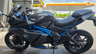 Moto MITT GP1 125 Negra y Azul