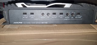 Alpine MRV-F303 V12 Amplificador "Old School"