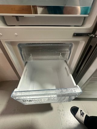 Nevera Bosch 2 puertas congelador abajo