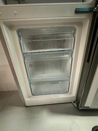 Nevera Bosch 2 puertas congelador abajo