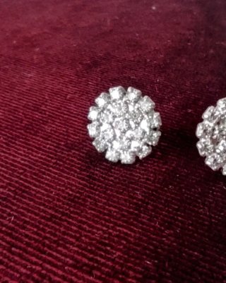 Pendientes de strass plateados