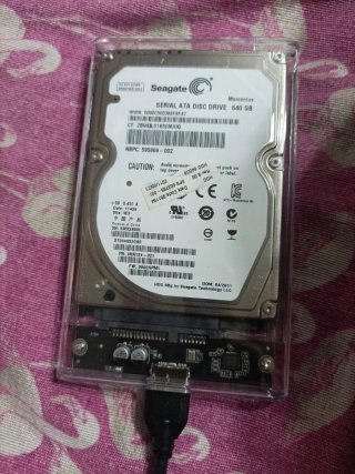 Disco Duro Seagate 2.5" 640GB + Caja externa