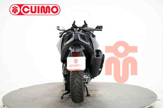 KYMCO AK 550
