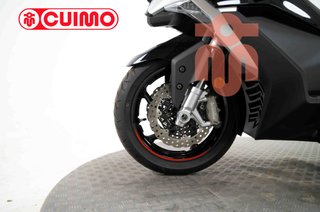 KYMCO AK 550