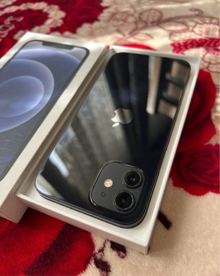 iPhone 12 Negro