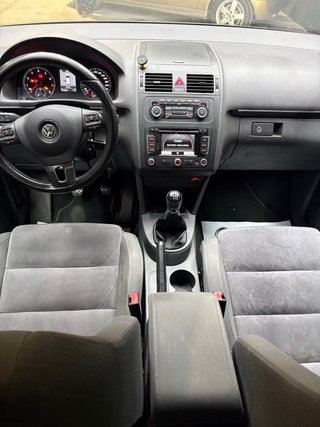 Volkswagen Touran 7PL GASOLINA/GNC(BIFUEL)AÑO 2011