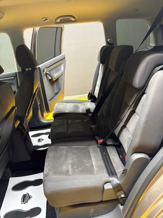Volkswagen Touran 7PL GASOLINA/GNC(BIFUEL)AÑO 2011