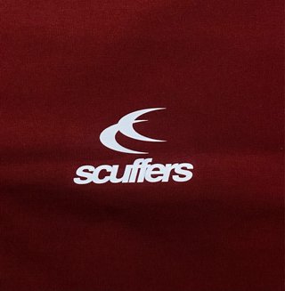 T-shirt Scuffers