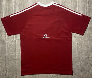 T-shirt Scuffers