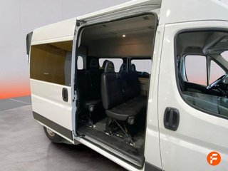 Peugeot Boxer Boxer Combi 5/9 Pl. 33 103kW (140CV)