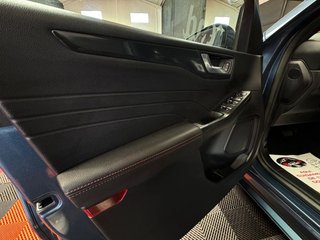 Ford Kuga Ford Kuga 2.5 Hybrid ST-Line