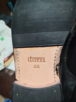 Zapatos ITURRI negros suela goma