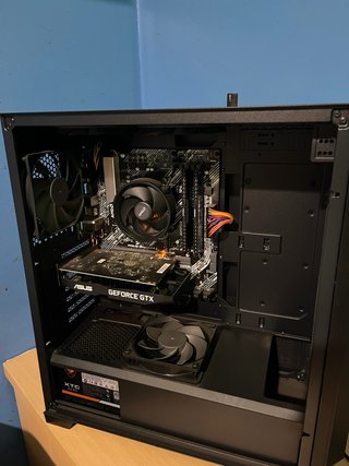 PC Gaming Negro con Luces leds caja con cristal