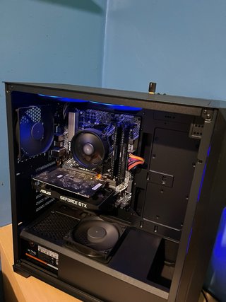 PC Gaming Negro con Luces leds caja con cristal