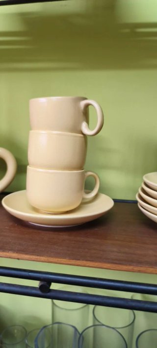 Juego de café amarillo